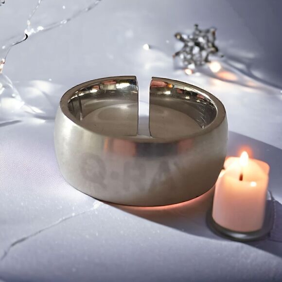 Q-Ray Titanium Ring Band Size 6 Unisex QRay Ionized Energy Healing Silver Color - Picture 8 of 16